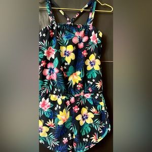 ⭐️NWT⭐️ Tropical pool-to-play girls swim/romper. Size 13/14